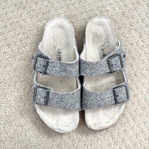 Birkenstock Arizona Gray Wool Happy Lamb Shearling Sandals Kid’s Sz 34 / 3-3.5